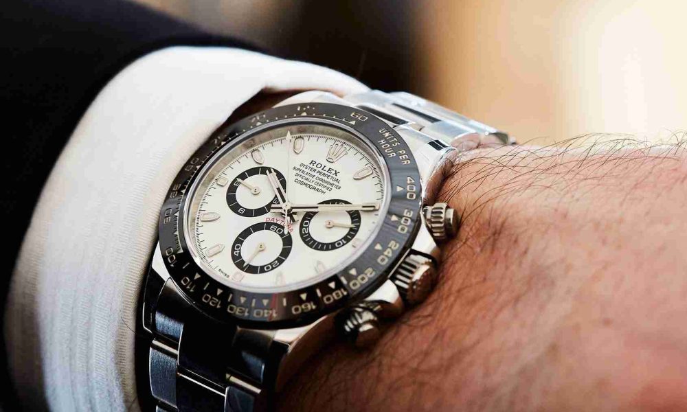 Timepiece Excellence: Navigating Rolex Dealers in Singapore for Your Luxury Watch